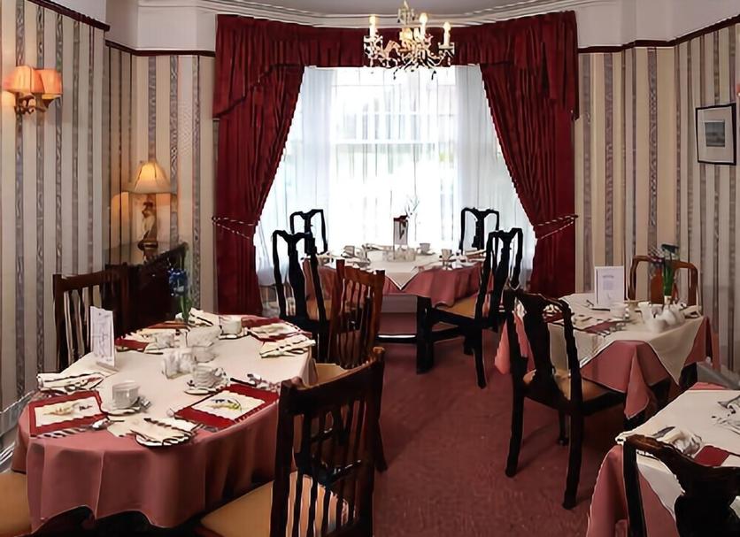 Restaurant Photo