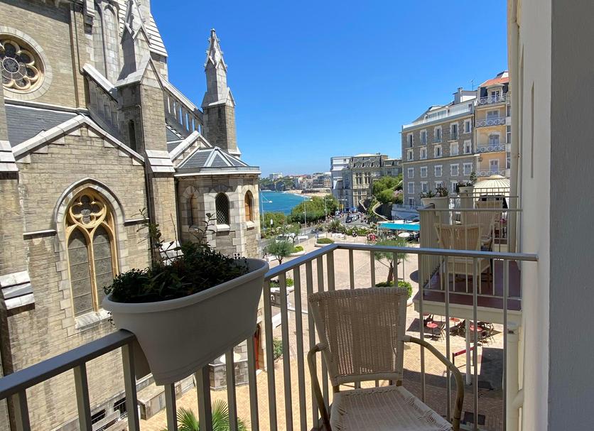 Balcony Photo