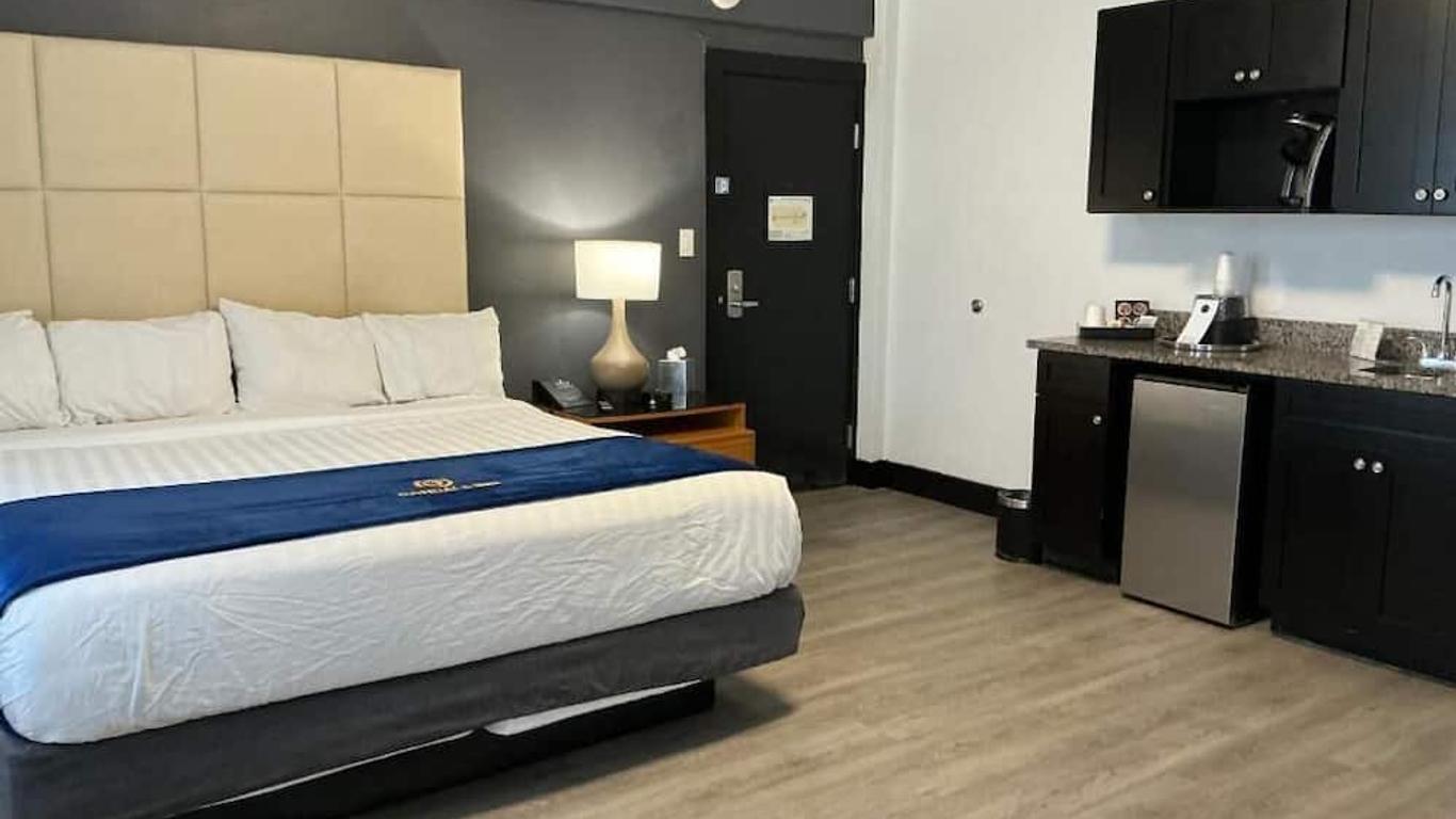 Streamline Hotel