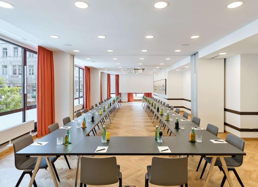 Conference room Photo