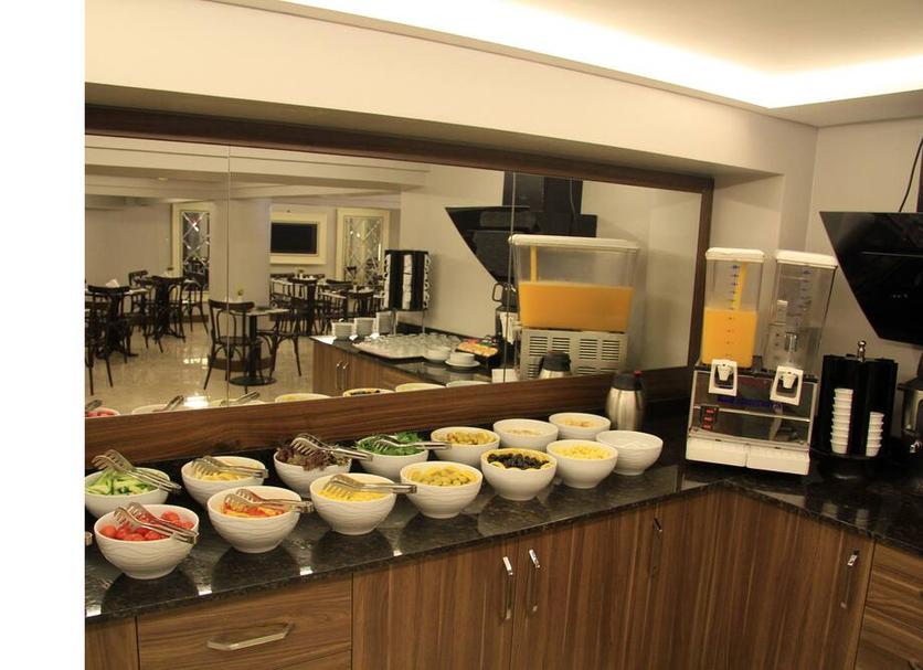 Buffet Photo