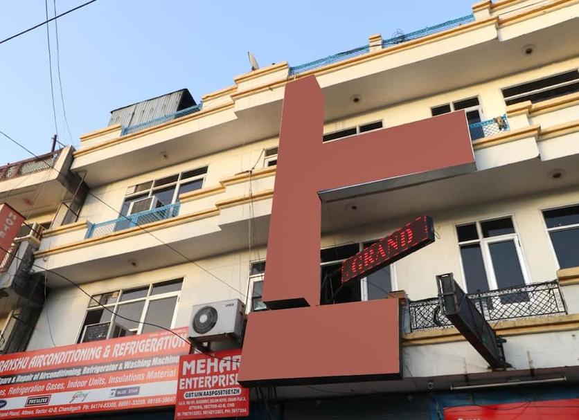 Building Photo