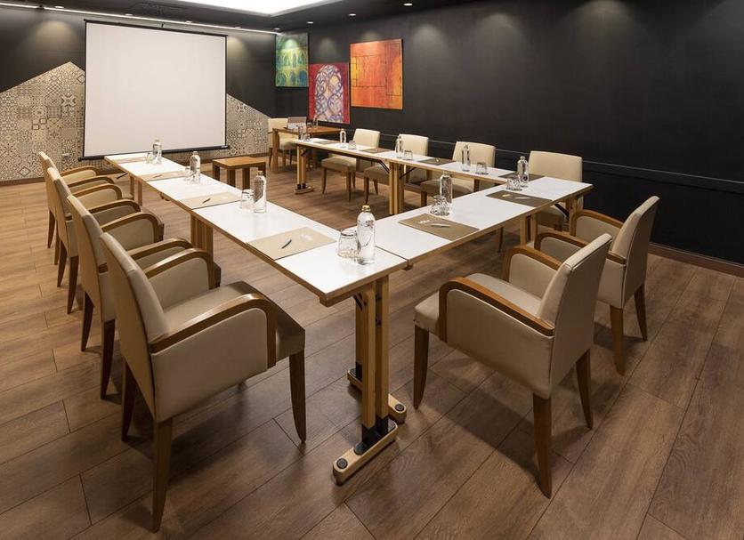 Conference room Photo