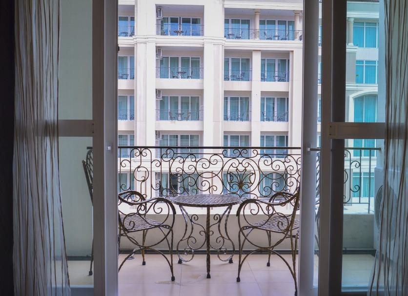 Balcony Photo