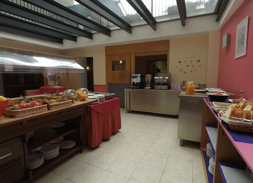 Buffet Photo