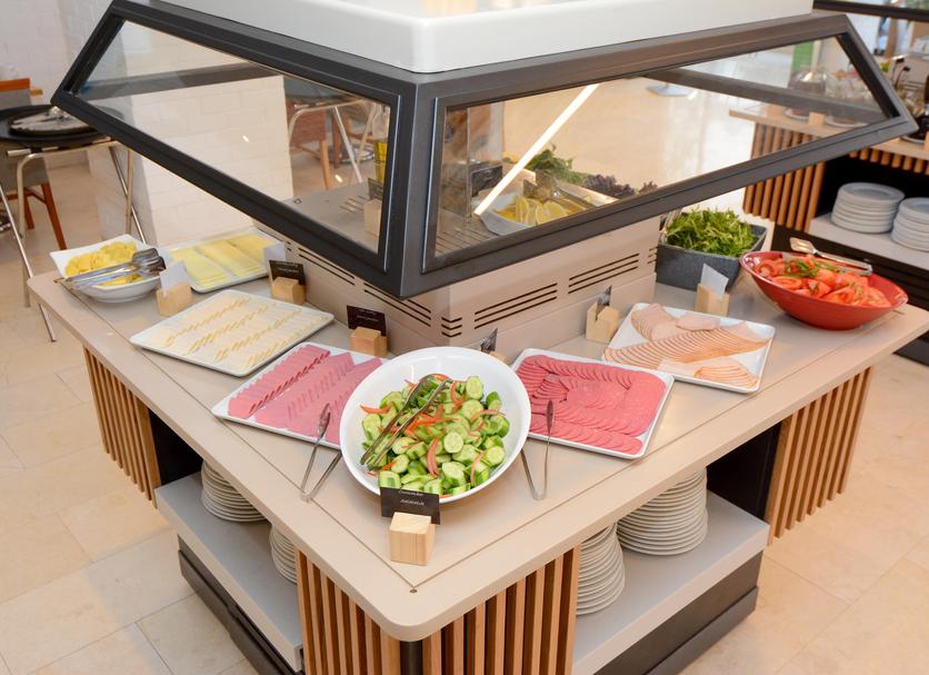 Buffet Photo