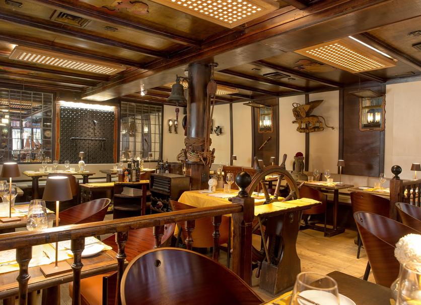 Restaurant Photo