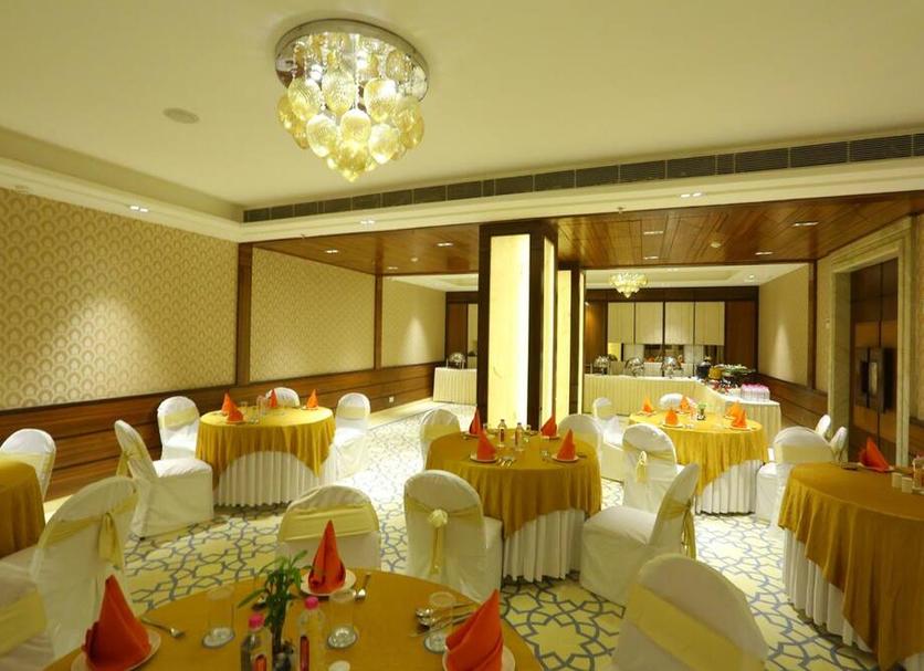 Banquet hall Photo