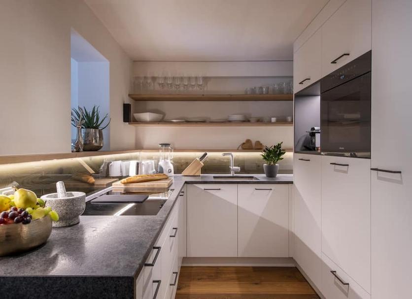 Kitchen Photo