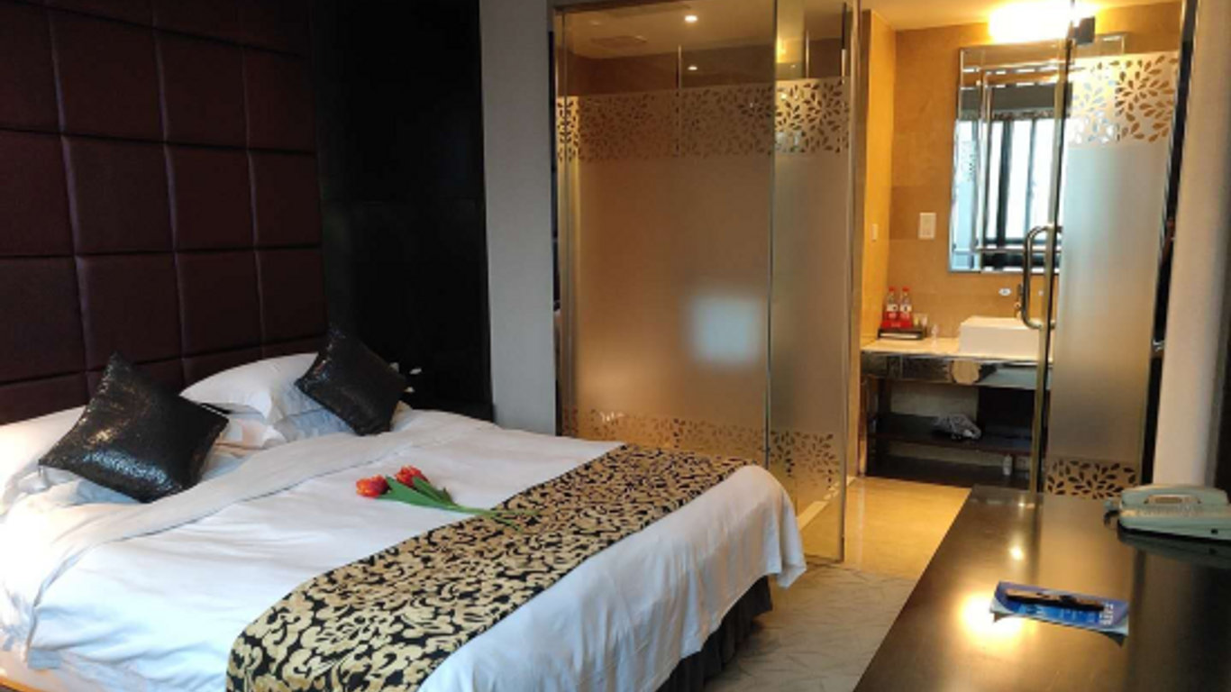 Phoenix Hotel