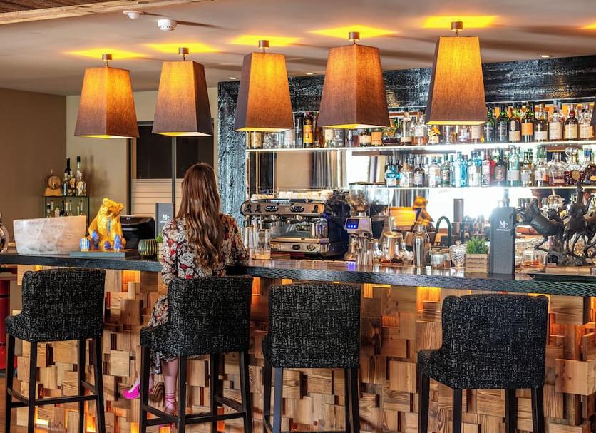 Bar Photo