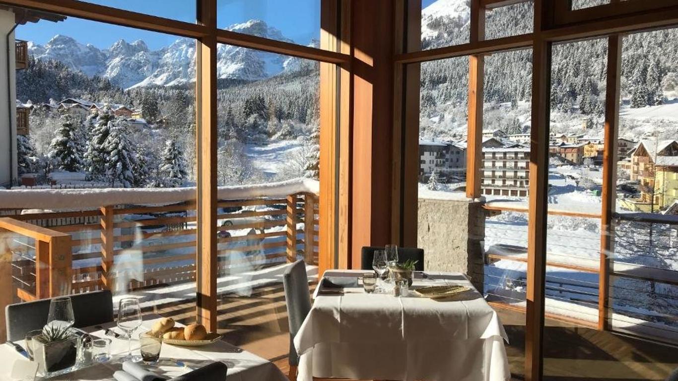 Corona Dolomites Hotel
