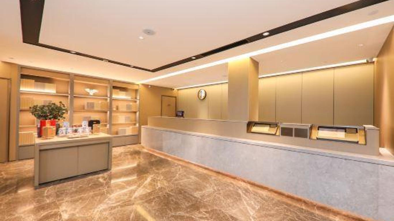 Ji Hotel (Shanghai People's Square, Nanjing Road)