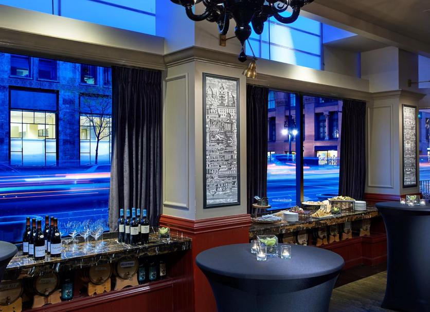 Restaurant Photo