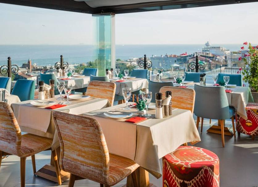 Restaurant Photo