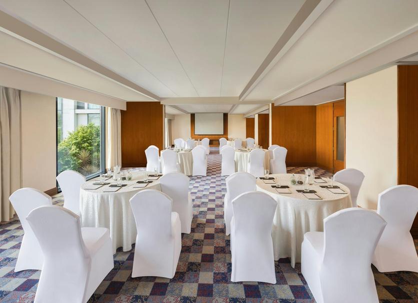 Banquet hall Photo