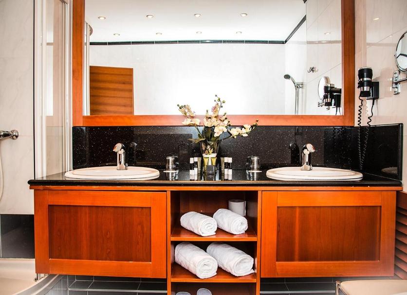 Bathroom Photo