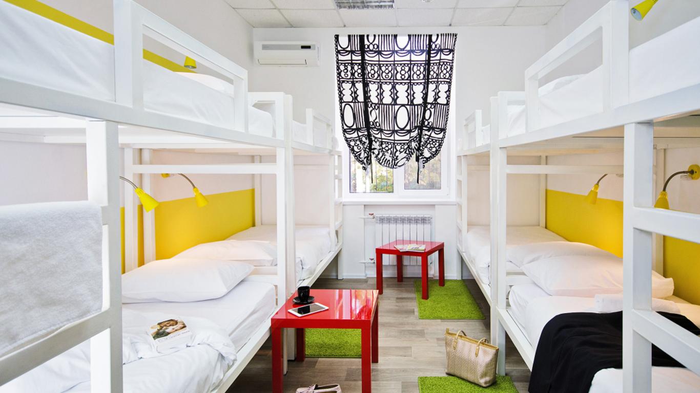 Maxi House Hostel