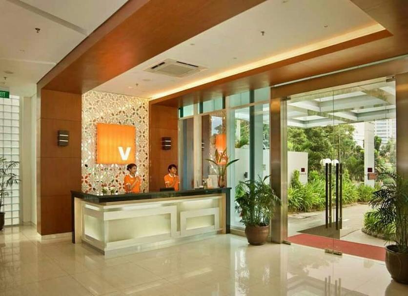 Front desk Photo