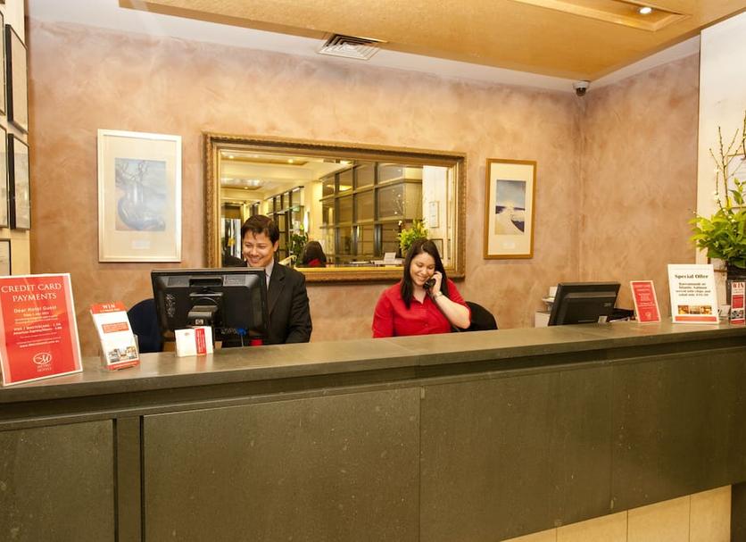 Front desk Photo