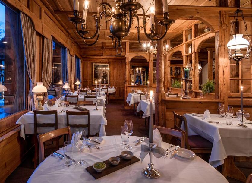 Restaurant Photo