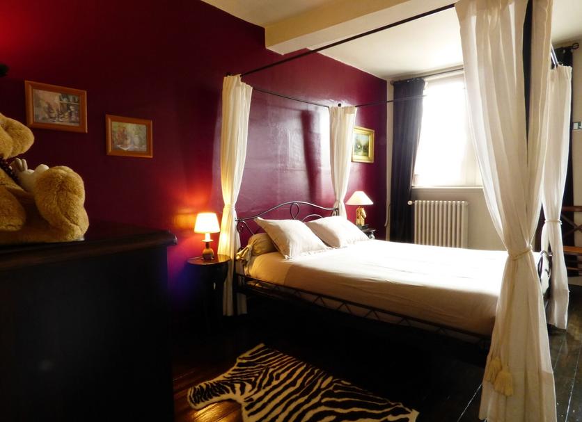 Bedroom Photo