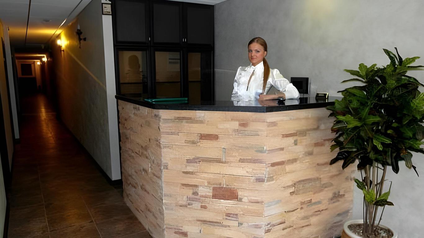 Toledo Hotel