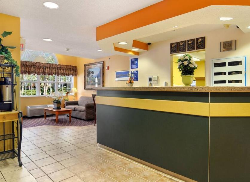 Front desk Photo