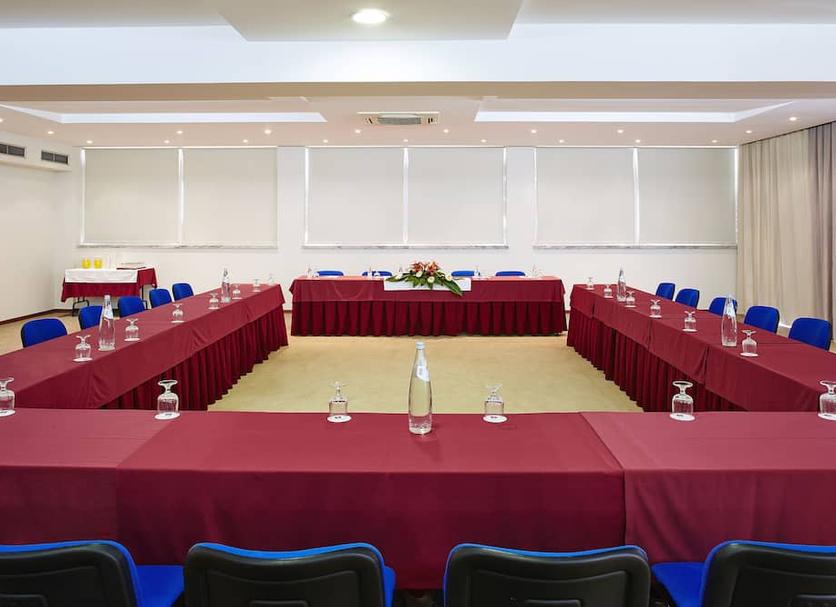Conference room Photo