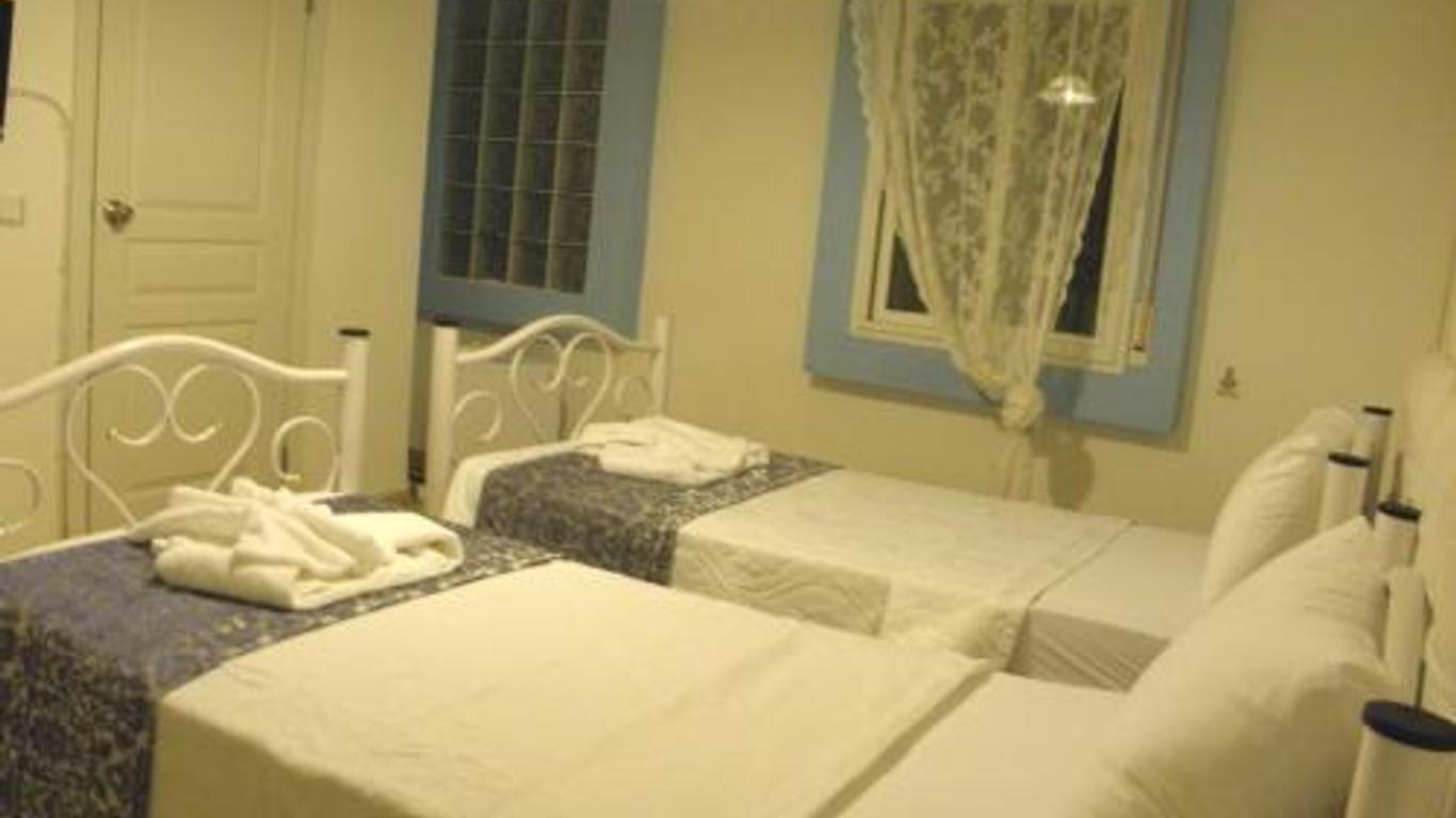 Alacati Sakiz Ev Hotel