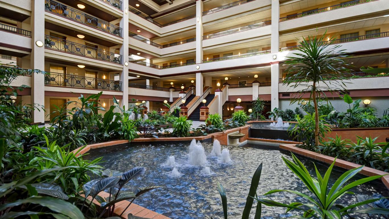 Embassy Suites by Hilton Lexington/UK Coldstream