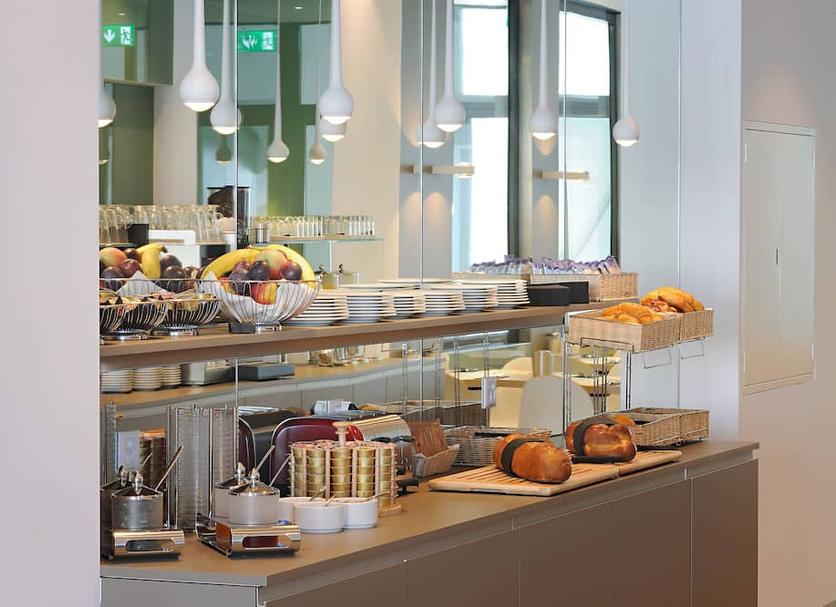 Buffet Photo