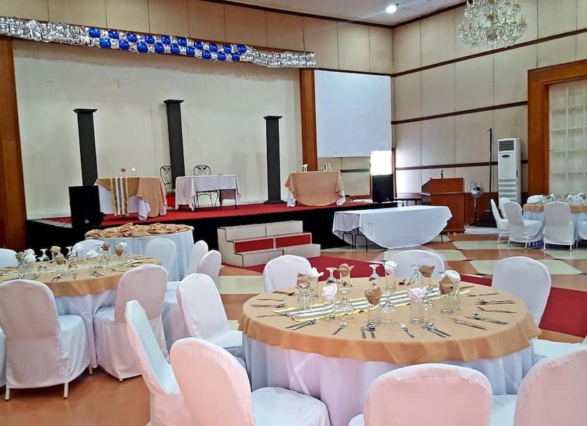 Banquet hall Photo