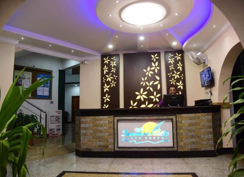 Front desk Photo
