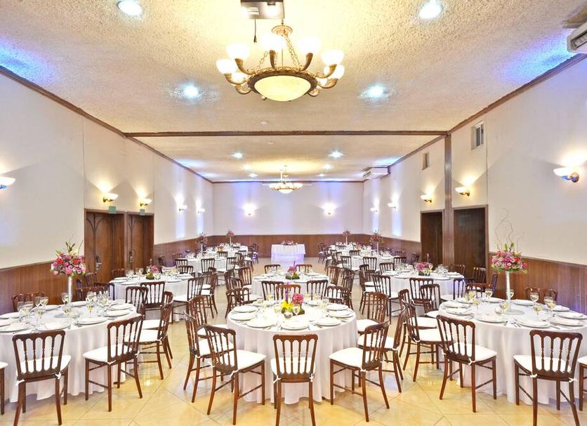 Banquet hall Photo