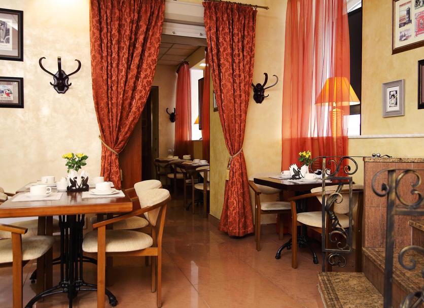 Restaurant Photo