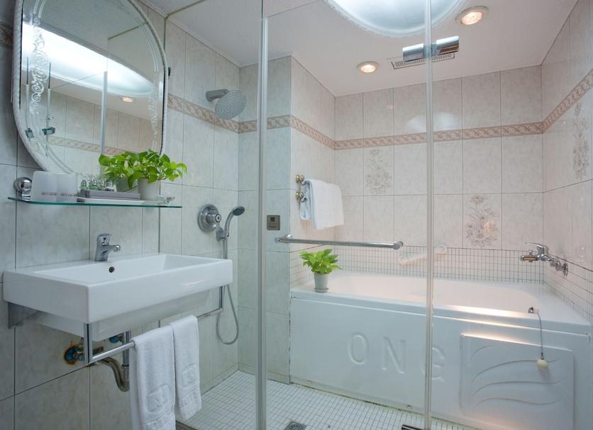 Bathroom Photo