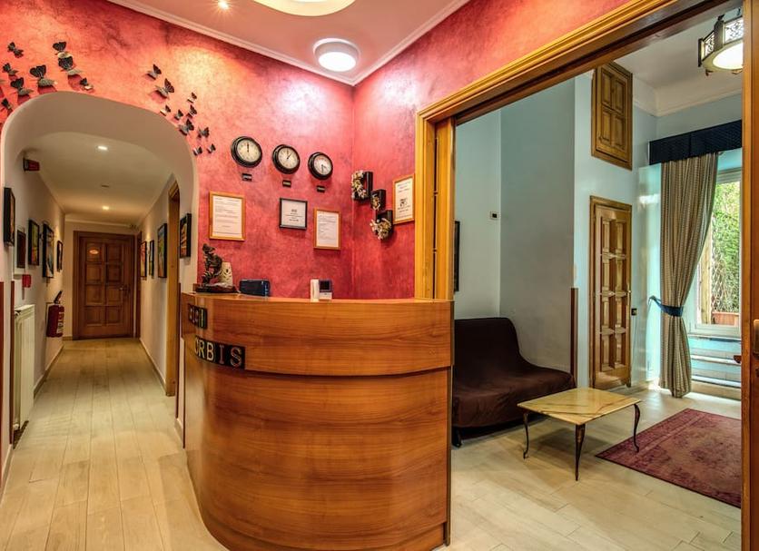 Front desk Photo