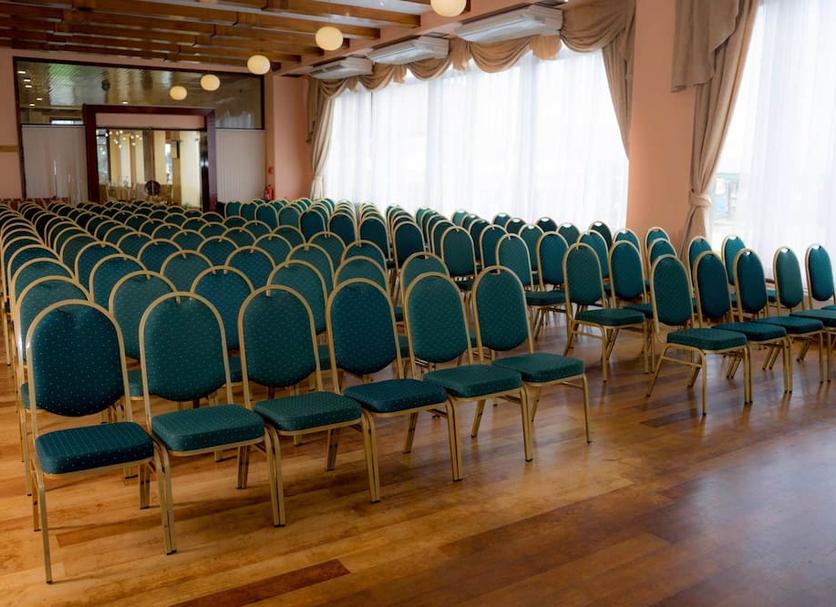 Conference room Photo