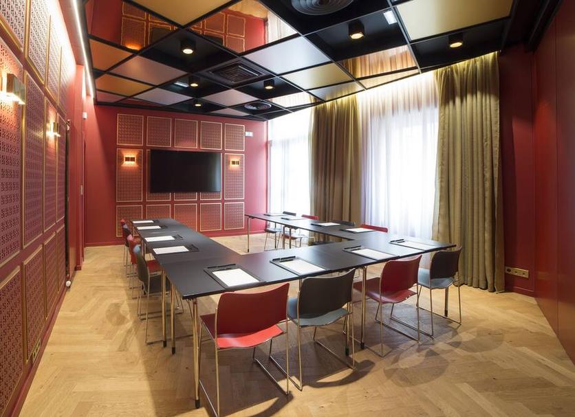 Conference room Photo