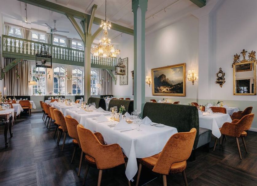 Restaurant Photo