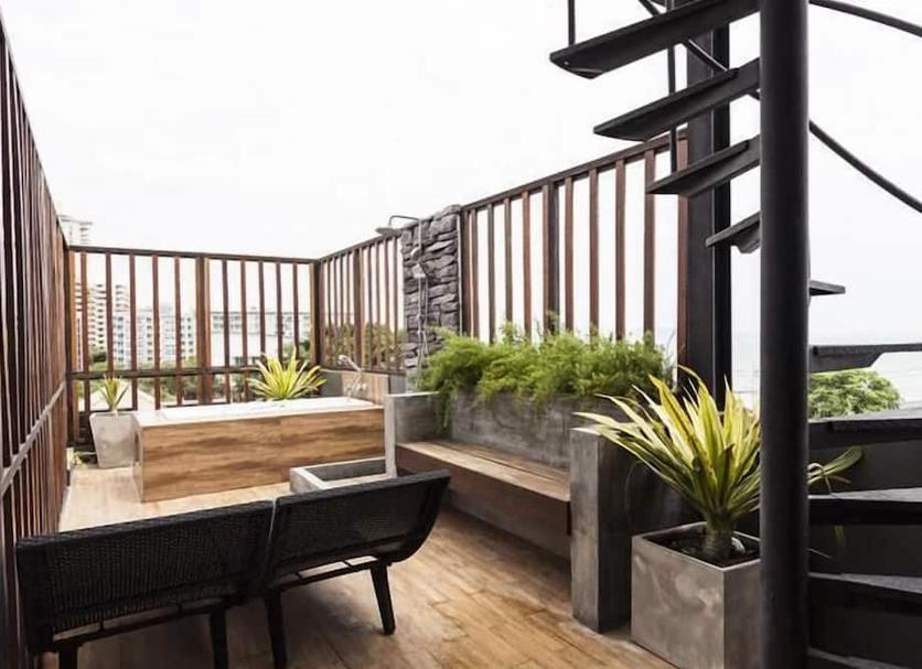 Balcony Photo