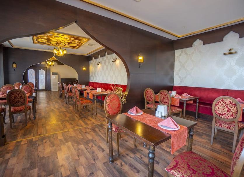 Restaurant Photo