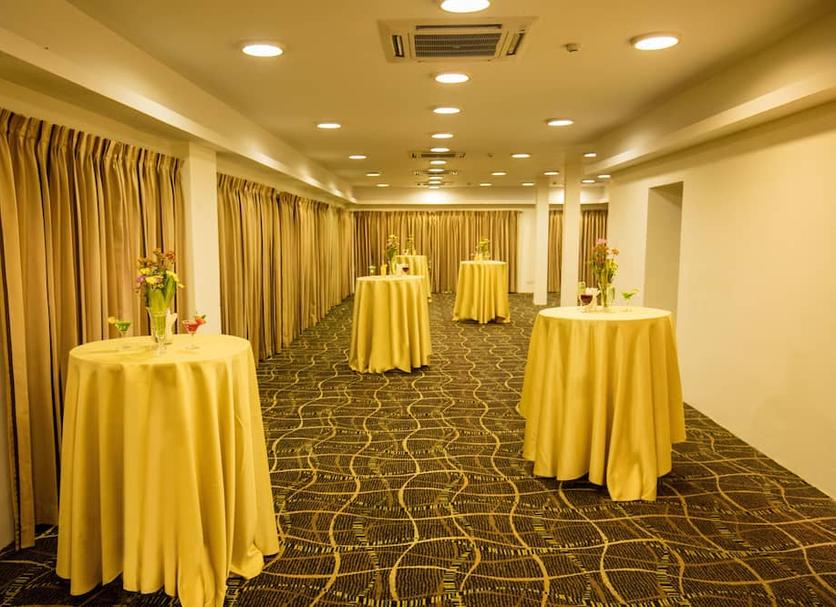 Banquet hall Photo