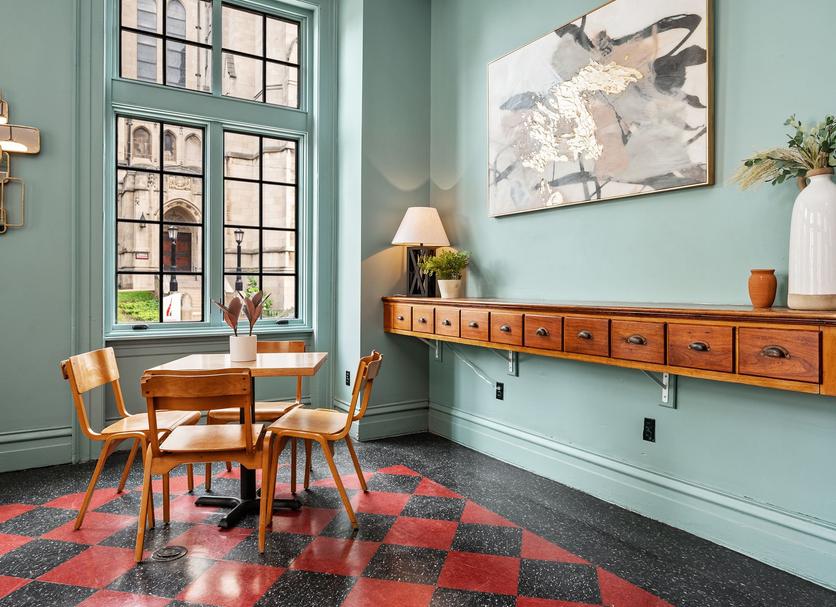 Dining room Photo
