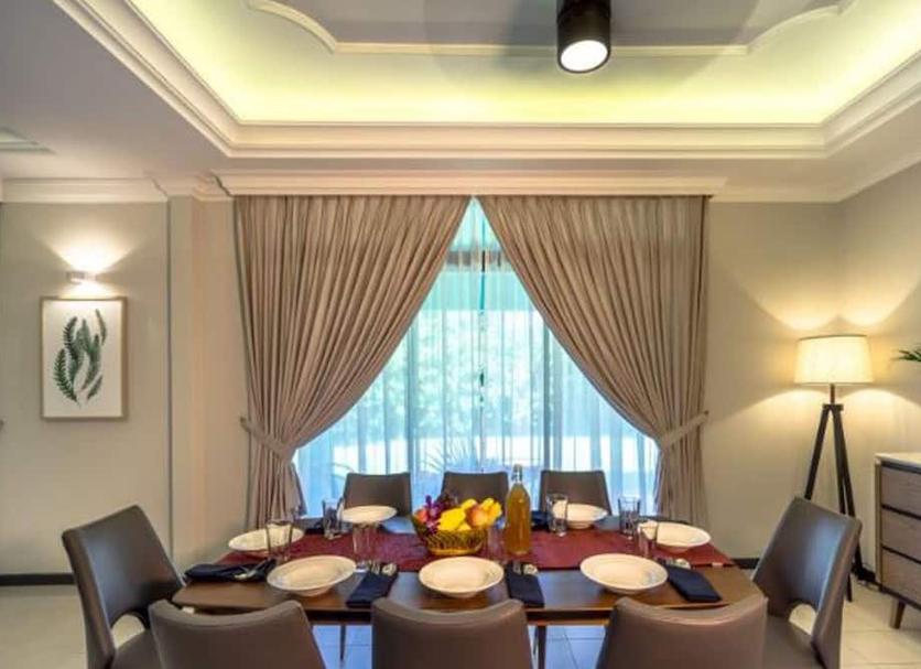 Dining room Photo