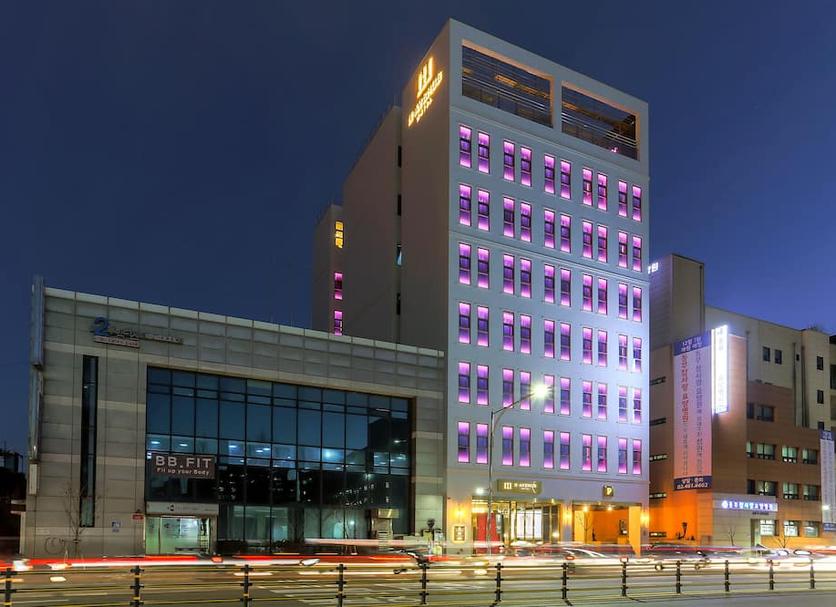 Building Photo
