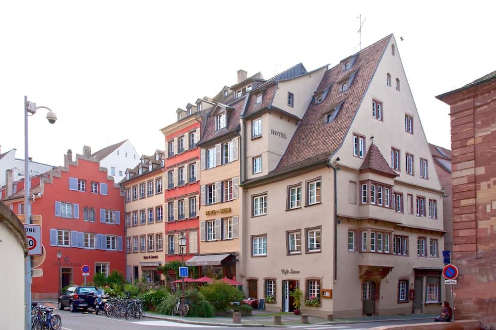 Building Photo