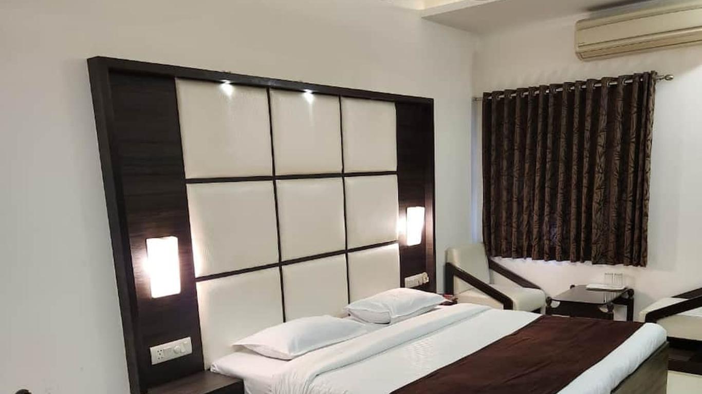 Hotel Golden Plaza