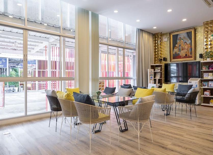 Dining room Photo